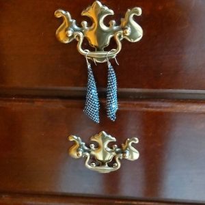 Swarovski crystal drop long erraings black and silver